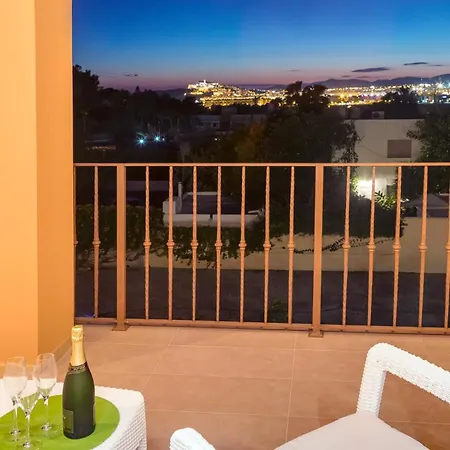 Alexandra Villa *